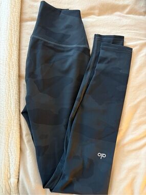 ALO High-Waist Camo Vapor Legging